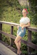 ines_60er-125-bearbeitet-bearbeitet.jpg